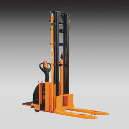 Electric Stackers - 1500 Kg Capacity 6000 mm Lift Height | Versatile Design for Efficient Maneuverability Enhanced Safety Features Quick Battery Change Options
