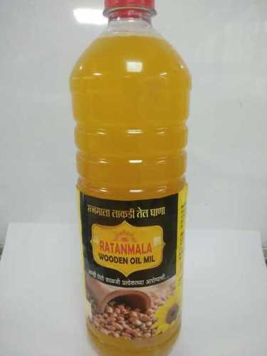 Edible Cold Pressed Groundnut Oil
