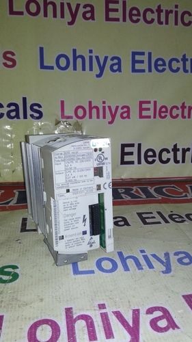 LENZE SERVO DRIVE E82EV371_2C200