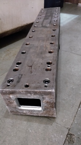 Rectangular pipe pultrusion mould