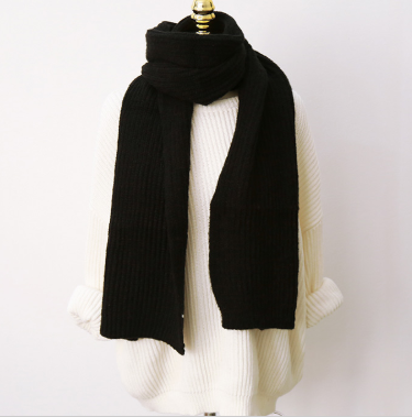 Solid color knitted scarf