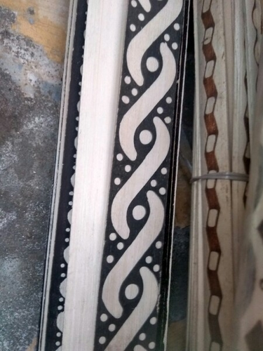 Designer Wooden Moulding - Fine Finish Wood | Artificial Style, Ideal for Arts and Crafts Projects