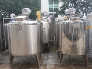 Heating And Cold Stainless Steel Tank Chemical Industry Stainless Steel Mixing Tanks Capacity: As Per The Client Required