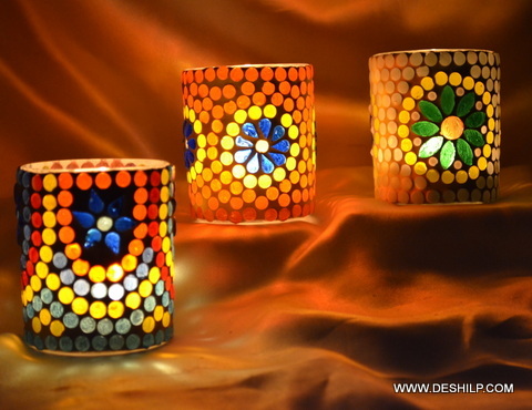Small T Light Glass Candle Holder Festivals - Material: Mosaic