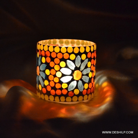 Flower Type Small T Light Candle Holder - Material: Glass