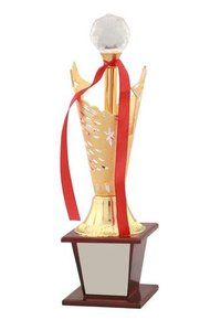 Crystal Diamond Trophy - Crystal & Gold Plated, 25cm Height, 10x10cm Base | Elegant Design, Award Recognition, Engraving Available, Memorable Keepsake