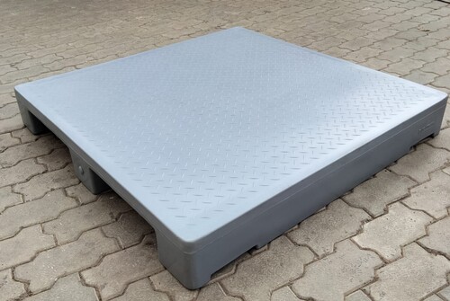 Two Way Chequered Top Plastic Pallet