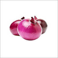 Red Onion - Organic, 25-70 Mm, Red Color | Round Shape, A/b Grade, Whole Preserved Vegetable With 3 Months Shelf Life, Sack Packaging