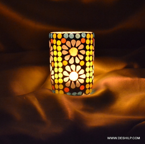 Flower Designed T Light Candle Holder With Mosaic - Material: Glass