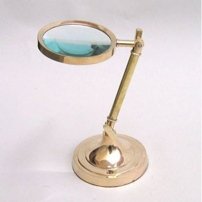 Magnifying Glass Stand II