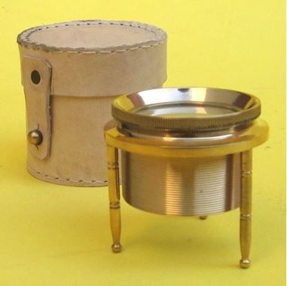 Magnifying Tripod with Leather box