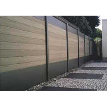 Outdoor Plastic Wood Fence Application: Commercial & Residential