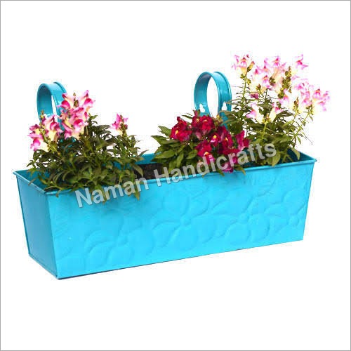 Planter Caring Bag By NAMAN HANDICRAFTS