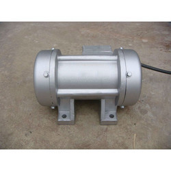 ELECTRIC VIBRATOR