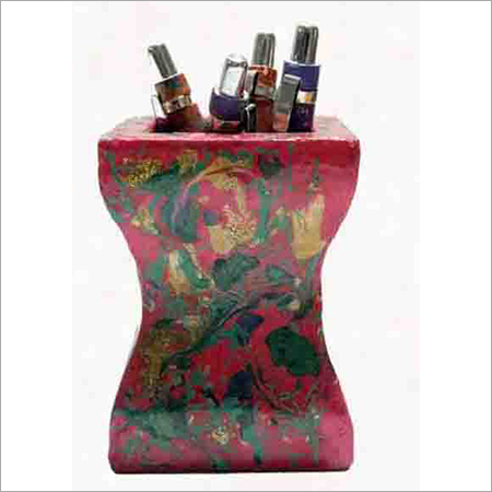 Handmade Pen Stand Design Type: Hand Building