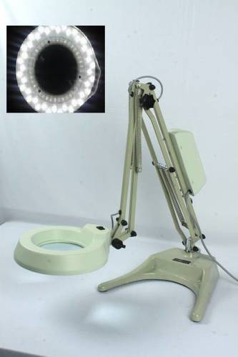 Standard Model Flexible Arm Illuminated Magnifier (Round Shape)