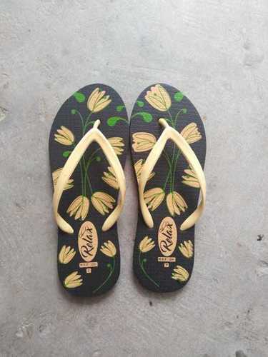printed black slipper