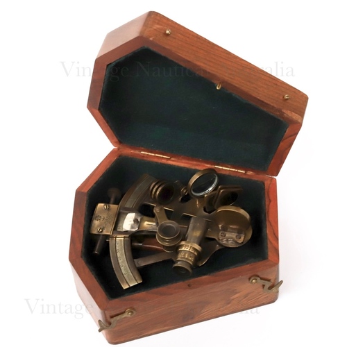Sextant a Nautical Marine (Hexagonal Box)