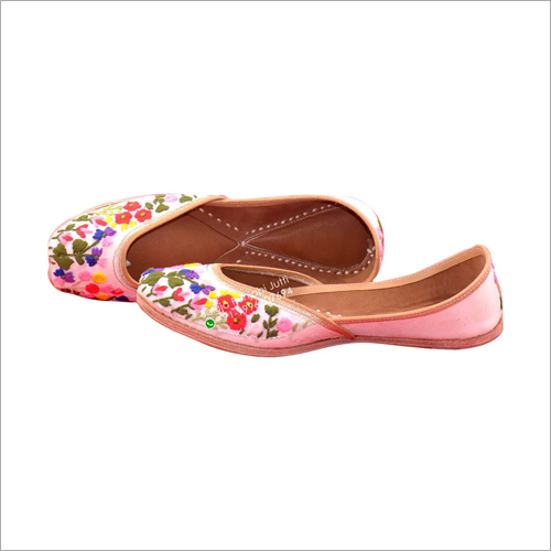 Punjabi Jutti Womans Emboridered Khussa Pink Colour Jutti Heel Size: Flat