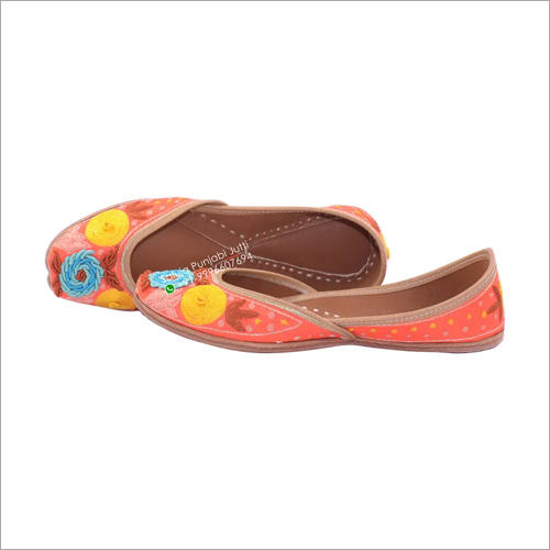 Thread Ethnic Orange Color Jutti For Women Heel Size: Flat