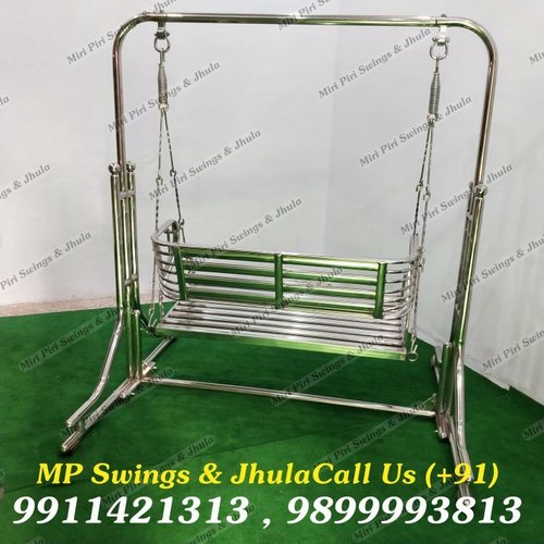 Wrought Iron Swing Capacity: 1000 Kg/Day