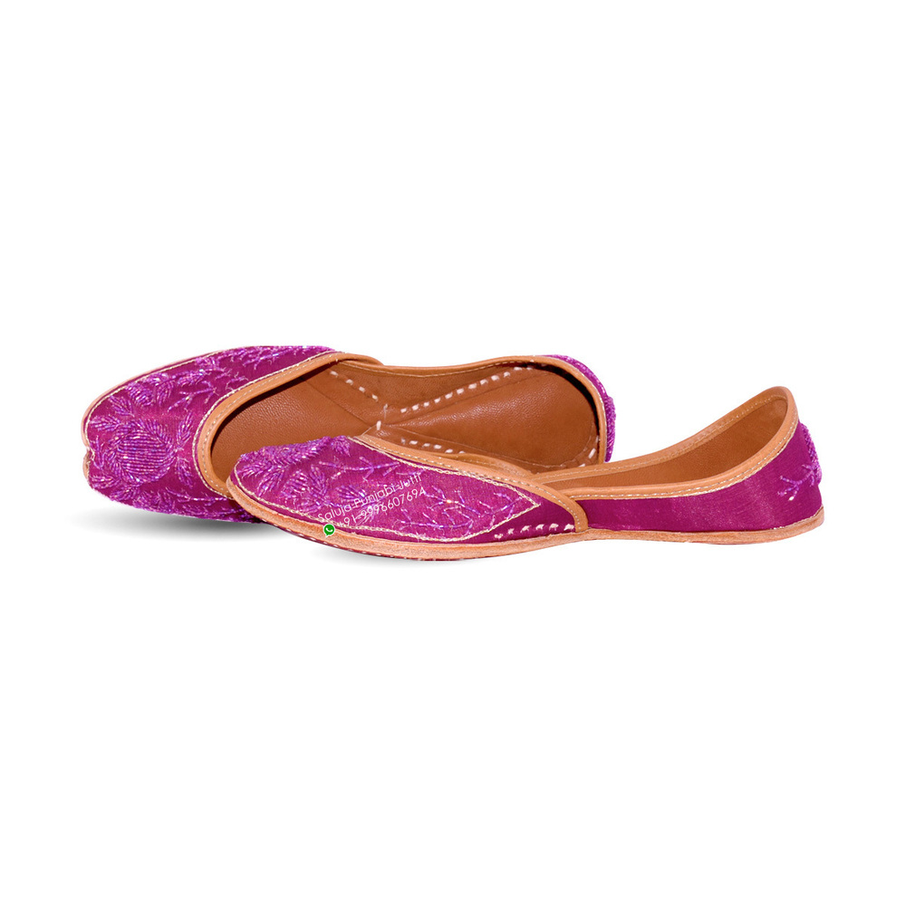 Ladies Dark Pink Punjabi Jutti For Woman Heel Size: Flat