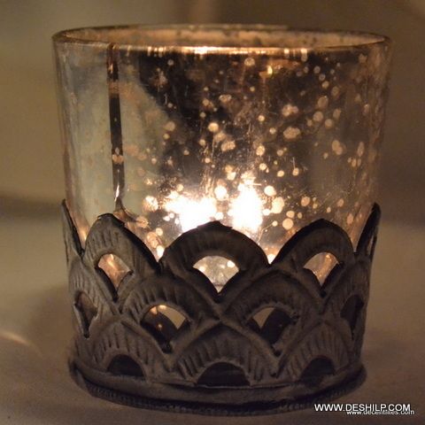 Metal Fitting Glass T Light Candle
