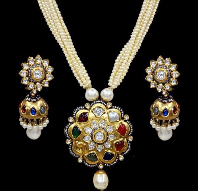 Kundan Gold Necklace By NAKKASH JEWELLERY