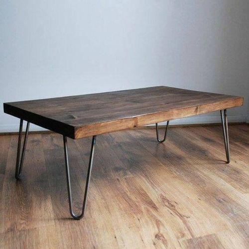 TRADITIONAL RUSTIC COFFEE TABLE