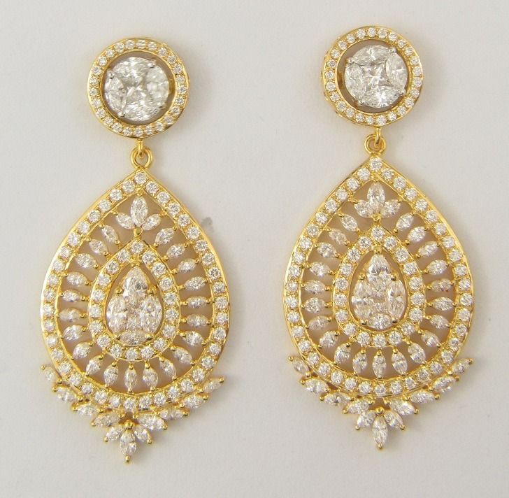 Women Gold Fancy Earring