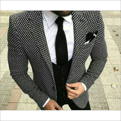 Mens Slim Fit Three Piece Suit Chest Size: As Per Clients Need