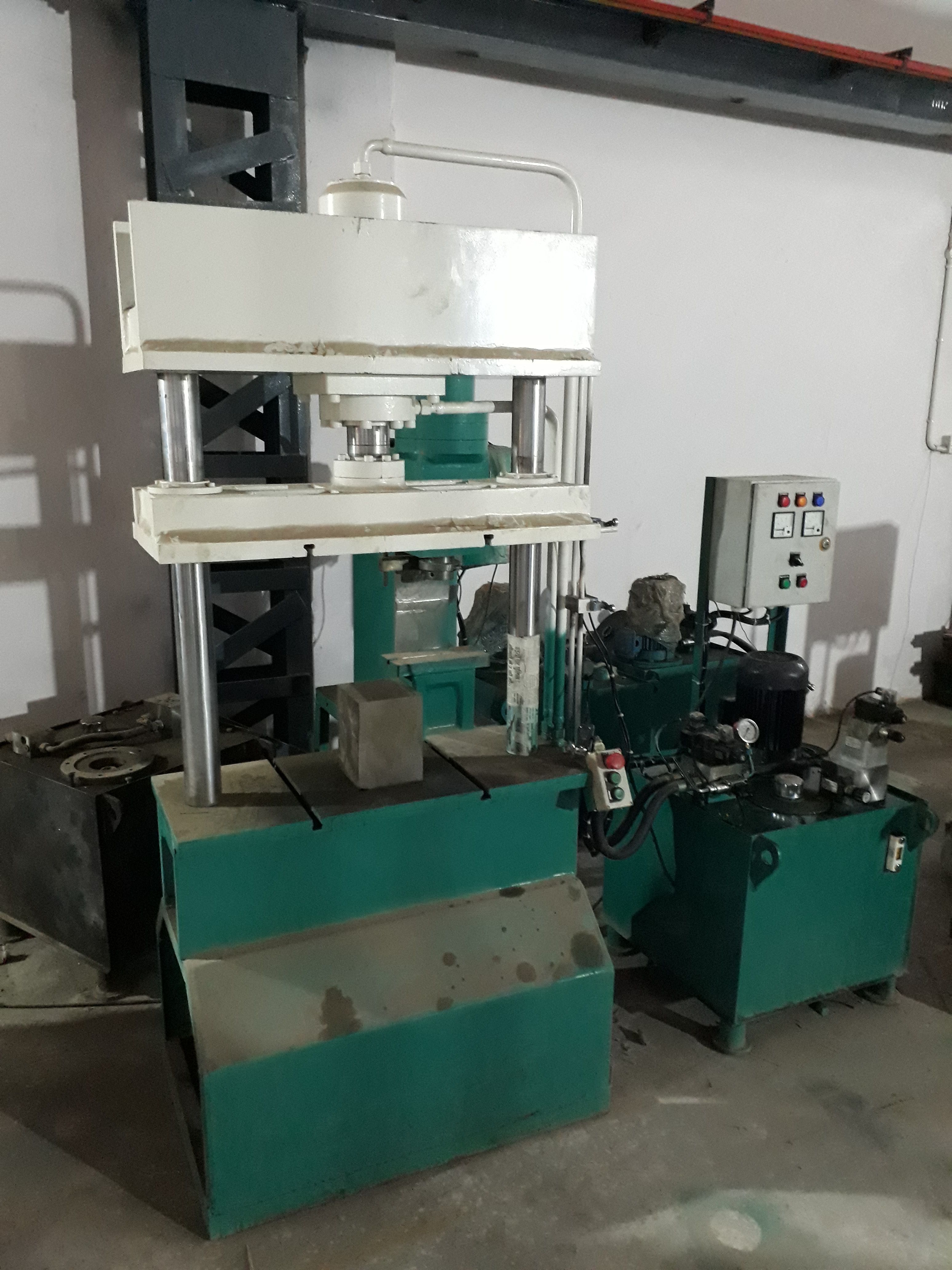 Hydraulic Circle Cutting Machine