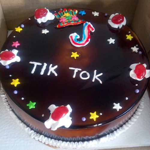 Chocolate Tik Tok Cake