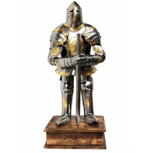 Armour a Mini Medieval Knight