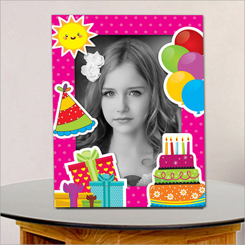 Paper Photo Frame Application: Gifts And Decoration