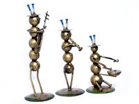 Handmade Iron Painted Ant Musician Home Decoration Statue