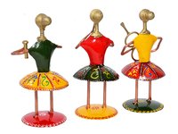 Home Decor Handmade Iron Painted Small Doll Set