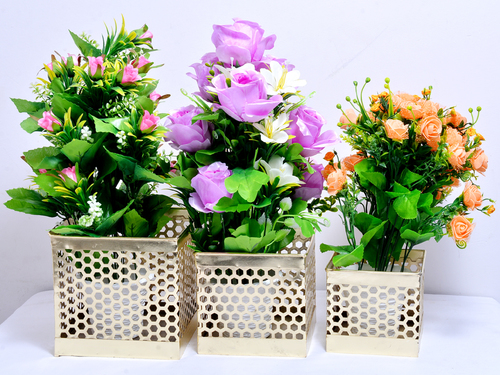 Home Decorative Iron Painted Square Design Flower Risers Bucket