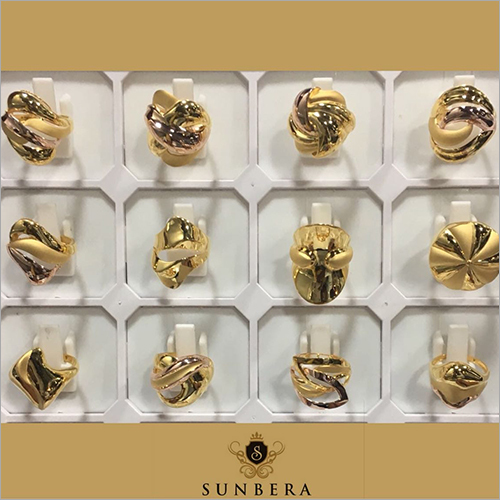 Ladies 18 K Gold Ring Gender: Women'S