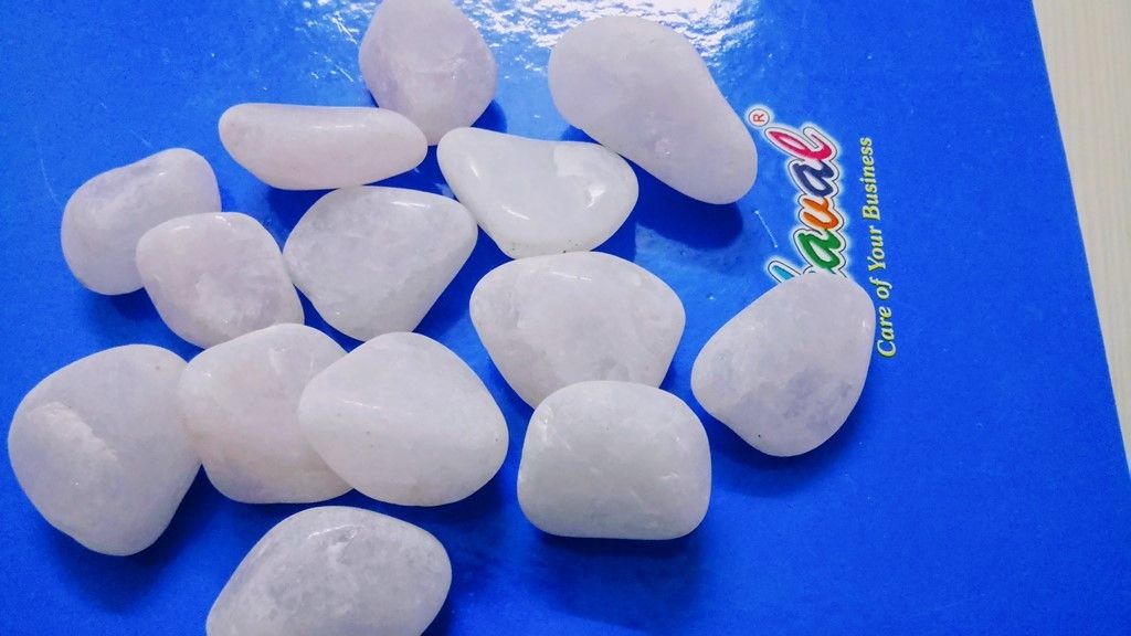 GEMSTONE ROSE QUARTZ POLISHED PEBBLES STONE AND GRAVELS ROUND CHIPS FOR EXPORT DEMANDING PRODUCTS