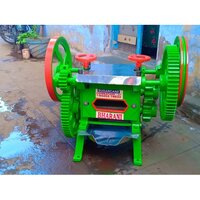 Manual Sugarcane Machine - Color: Green