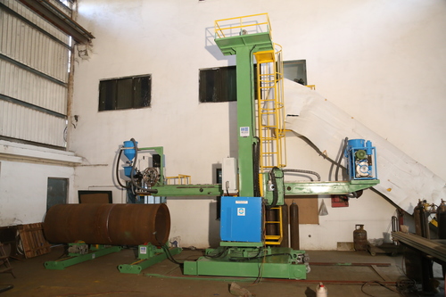 WELDING COLUMN BOOM