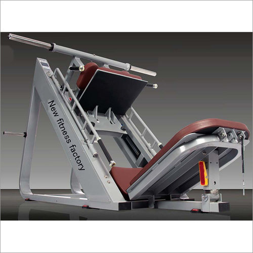 Hack Squat Machine