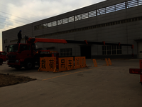 QYS-12IVC factory supply telescopic boomed 12 tons hydraulic stiff boomed loader crane
