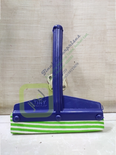 Table Wiper - Plastic Material, Multicolor Design | Durable, Easy to Use, Comfortable Grip, Ideal for Smooth Surfaces, Effortless Water Swipe