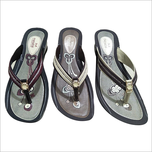 Available In Multicolored Ladies Designer Pu Slipper