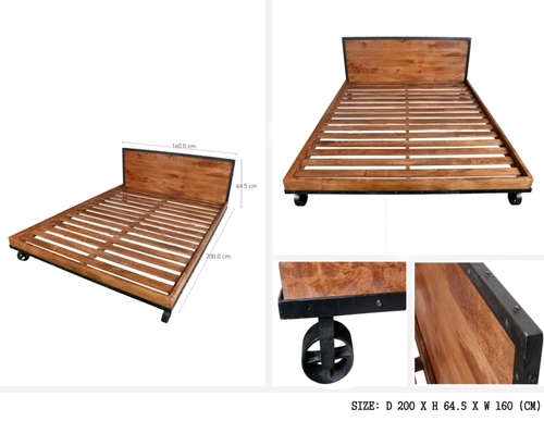 Wooden Bed By SONU HANDICRAFTS