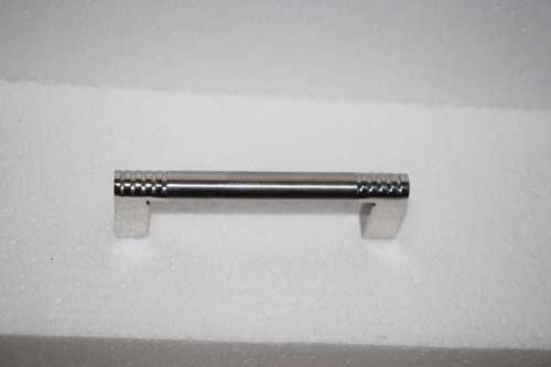 Solid Stainless Steel Finished Handle Application: For Door Use