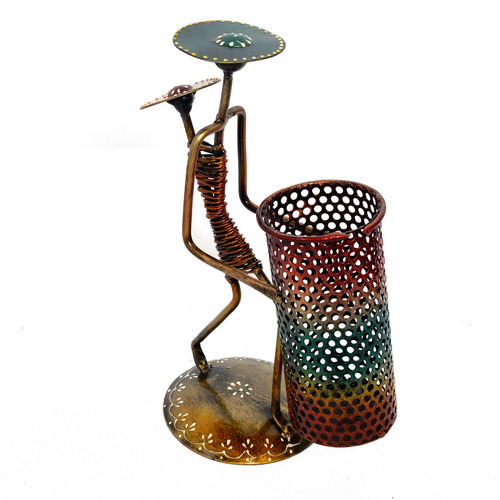 Home Decorative Iron Painted Lady With Baby Pen Stand Holder