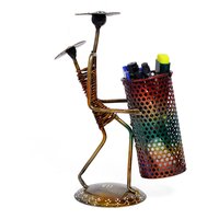 Home Decorative Iron Painted Lady With Baby Pen Stand Holder